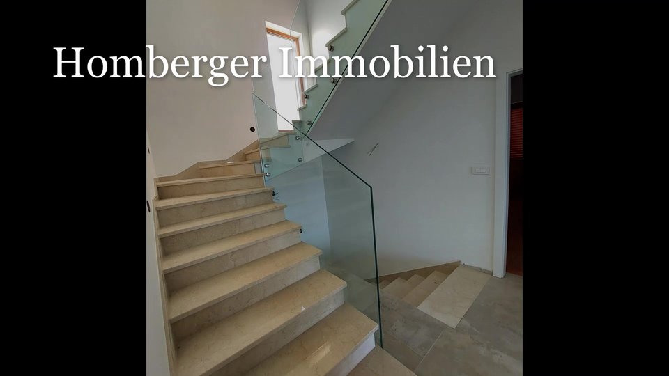 LUXURY TWINS with sea view, 160m to the sea