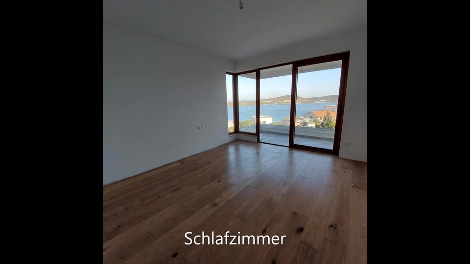 LUXURY TWINS with sea view, 160m to the sea