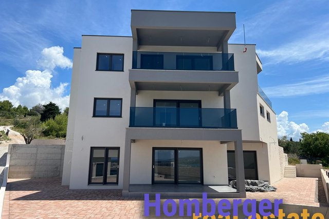 House, 347 m2, For Sale, Vodice